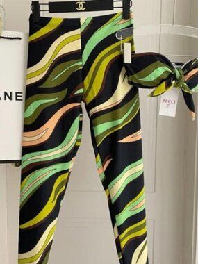 Emilio Pucci Vibrant Wave Pattern Leggings set